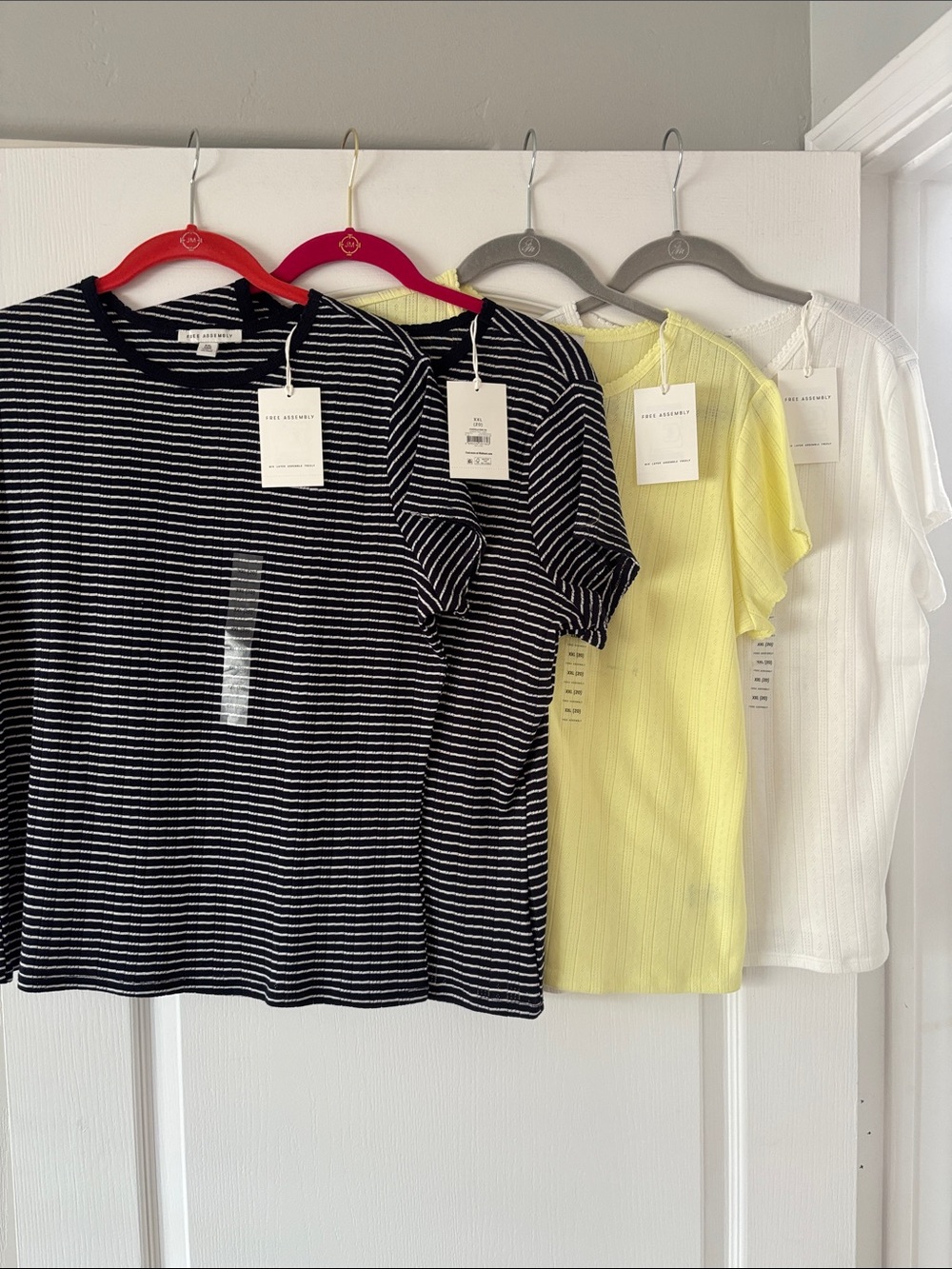 NWT FREE ASSEMBLY Short Sleeve Crew Neck Tops Bundle (4) SZ XXL-20